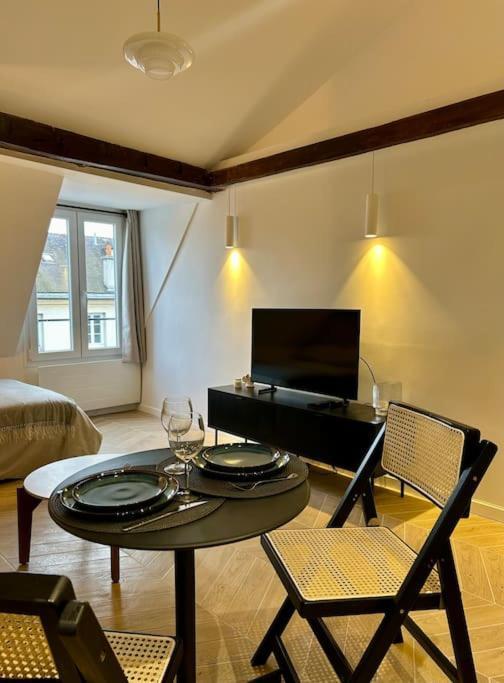 Apartment - Marais *