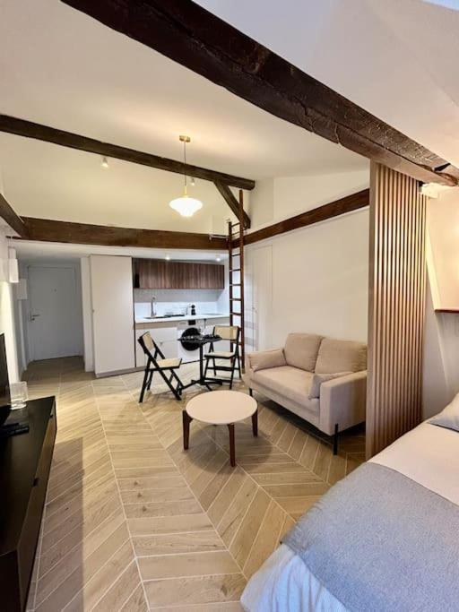 - Marais Appartement